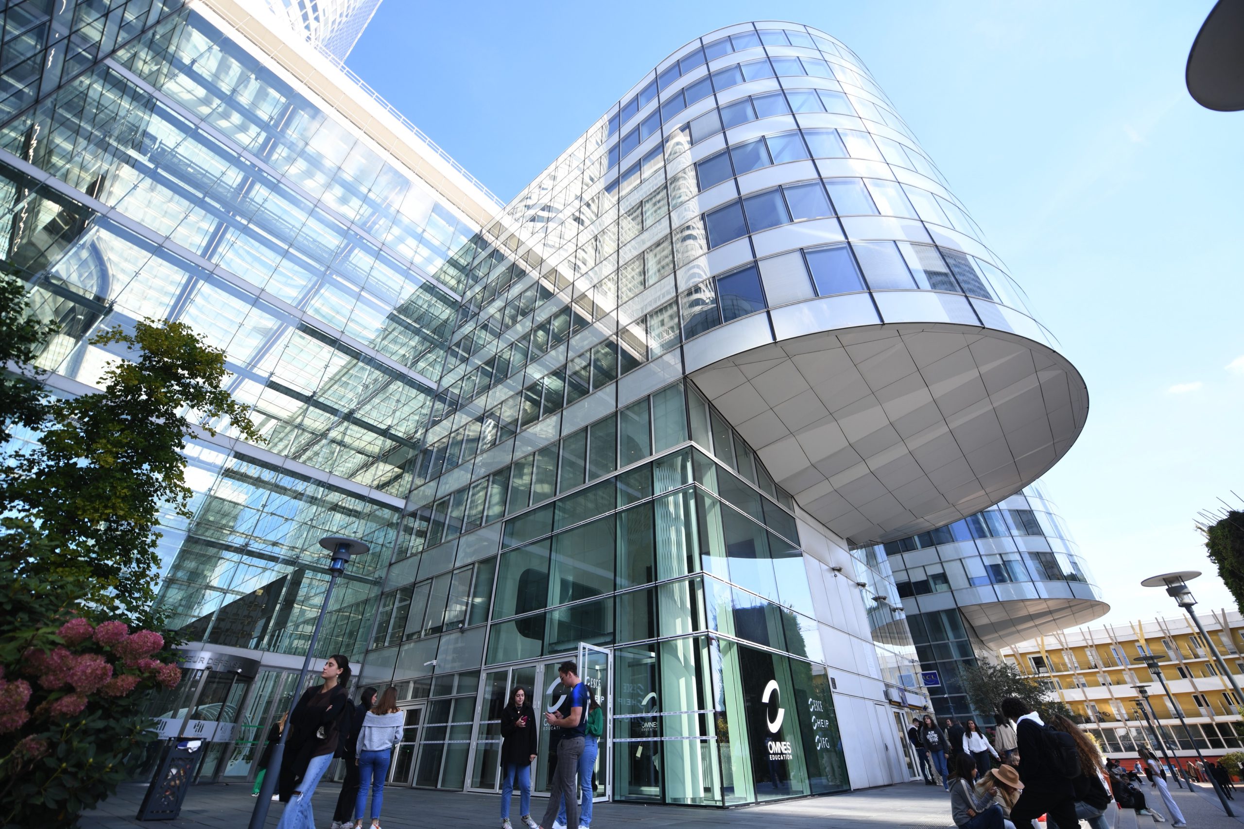 OMNES Education – ESCE